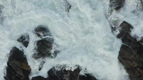 Плаваюча Вода Березі Моря Елголь Біч Острів Скай Шотландія — стокове відео