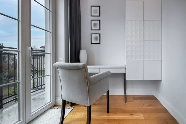 Guest Room Table Chair Wooden Floor — Stock Photo, Image