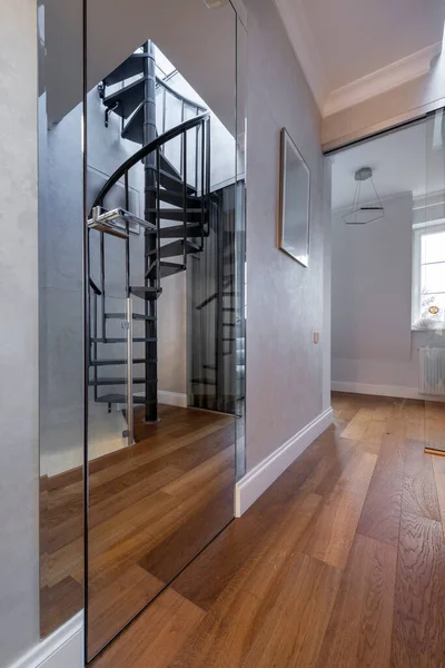 Modern Domestic Corridor Rounded Steps Wooden Floor — Stock Photo, Image