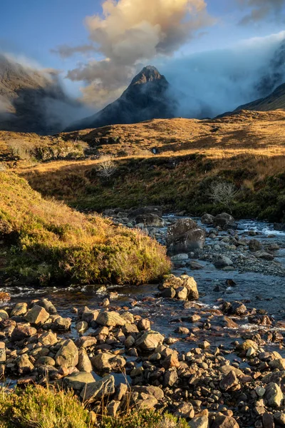 Fairy Pools Est Situé Dans Les Contreforts Des Black Cuillins — Photo