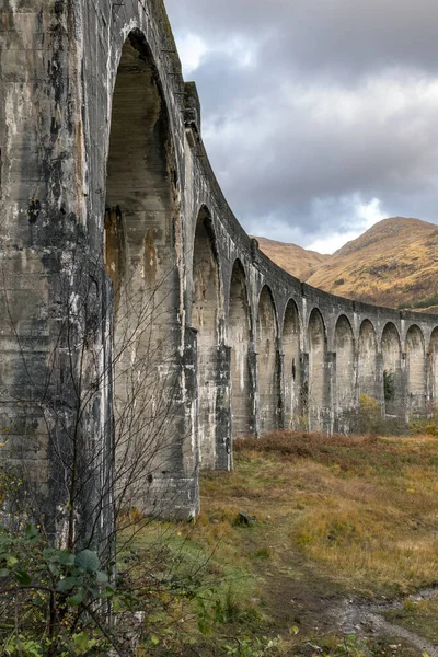 Glenfinnan Viaduct Scottish Highlands Uring Cloudy Day Skottland Storbritannien — Stockfoto