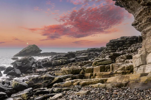 苏格兰斯凯岛Elgol海滩海岸线日落时分 — 图库照片