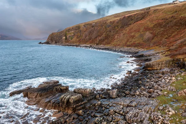 苏格兰斯凯岛Elgol海滩海岸线多云天 — 图库照片