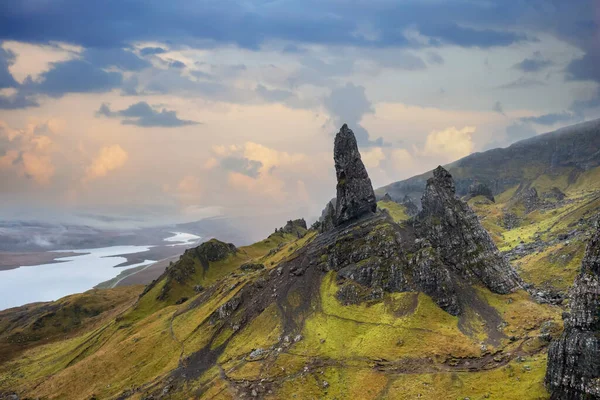 Storr Skaliste Wzgórze Półwyspie Trotternish Wyspie Sky Szkocji — Zdjęcie stockowe