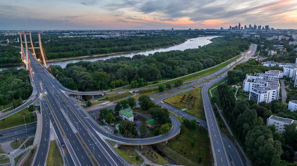 Wielopoziomowe Skrzyżowanie Autostrad Terenie Zabudowanym Warszawa Polska — Zdjęcie stockowe