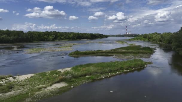 Warsaw City Panorama Vistula River Summer Time Low Water Level — Stockvideo