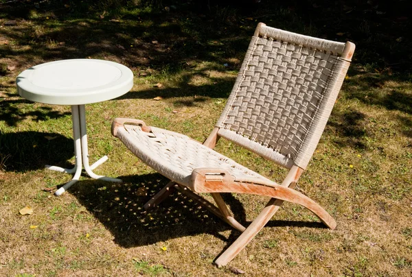 Chair and table — Zdjęcie stockowe