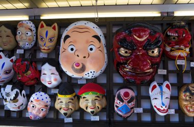 Japon maskeleri