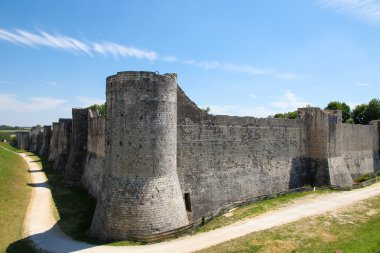 Provins