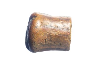 9 mm 'lik karabina başı, beyaz arkaplanda izole..