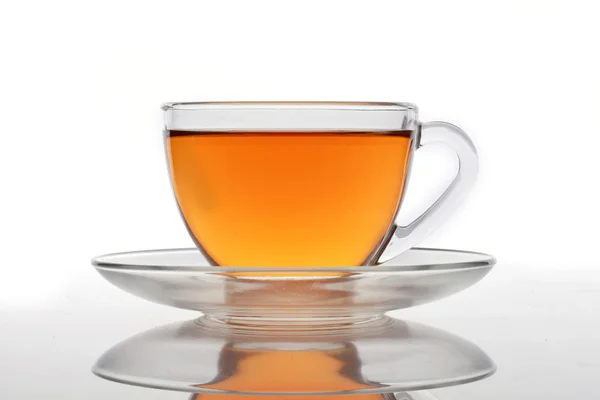 Чашка чая, изолированного на белом — стоковое фото