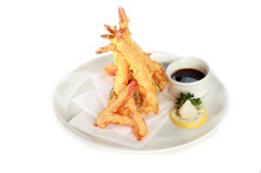 Kızarmış ekmekli deniz ürünleri