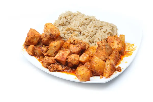 Doğranmış pişmiş pirinç, tatlı ve ekşi soslu tavuk Çin yemeği — Stok fotoğraf