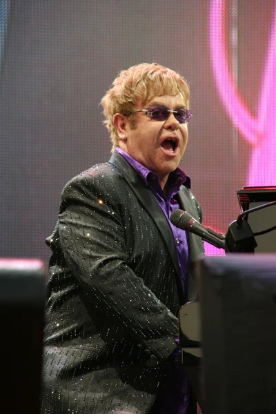 Elton John. Fotos De Stock Sin Royalties Gratis