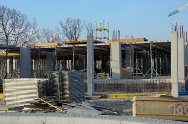 İnşaat sırasında yeni bina
