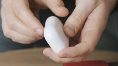 Suçlama dosyasını açıyorum. Bluetooth kulaklık. Taşınabilir cihaz. Kablosuz kulaklık..