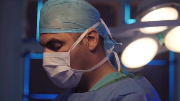 Doctors Face Medical Uniform Mask Makes Operation Operating Room Helping — Video Stock