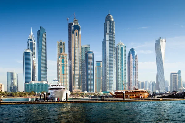 Dubai marina, Verenigde Arabische Emiraten — Stockfoto