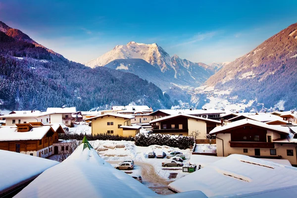 Mayrhofen 冬季度假胜地，在奥地利 — 图库照片