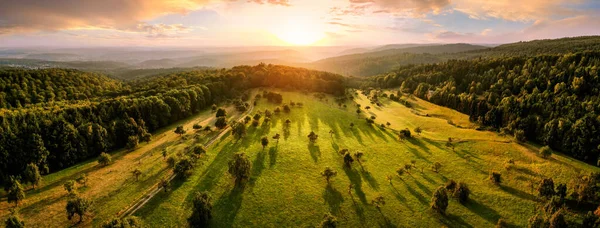 Luchtlandschap Panorama Zonsopgang Prachtig Landschap Met Zon Bomen Weiden Warm — Stockfoto