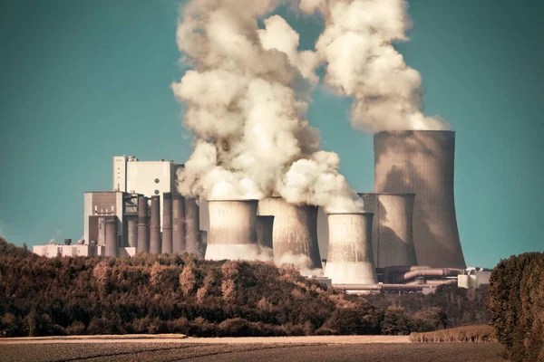 Grande Centrale Charbon Avec Vapeur Fumée Sur Ciel Sarcelle Aspect — Photo