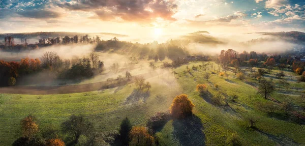 Magnífico Paisaje Salida Del Sol Aéreo Que Muestra Paisaje Rural — Foto de Stock