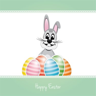 Happy easter bunny renkli yumurta arka planı yeşil