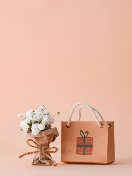 Mini Bouquet Gypsophila Craft Wrapper Paper Gift Bag Concept Congratulations — Stock Photo, Image