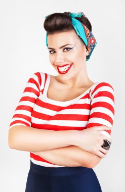 enerjik güzel gülümseyen kadın