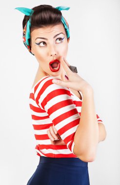 komik şaşırmış kadın portresi