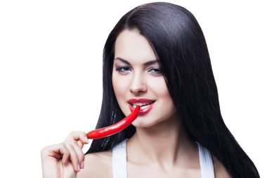 acı biber yeme seksi esmer kadın