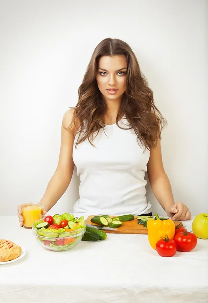 Sexy Frau auf Küche — Stockfoto