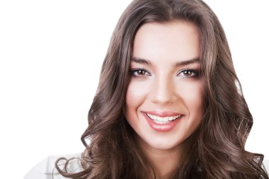 yakın çekim dikey neşeli kadın portresi