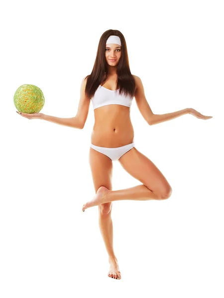 Mujer con bola verde — Foto de Stock