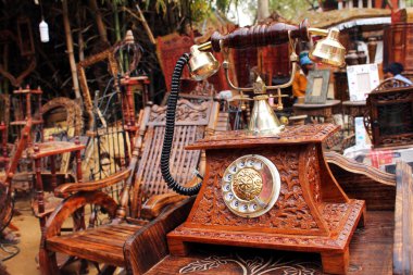 surjajkund Fuarı, haryana - 12 Şubat: antika ahşap telefon