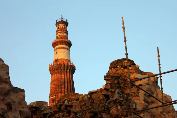 Qutb minar bouwplaats — Stockfoto