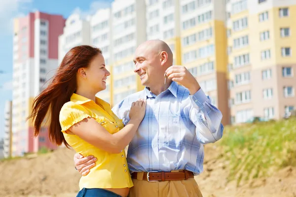 Happy young couple — Stock Photo, Image