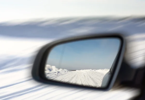Karlı yol — Stok fotoğraf