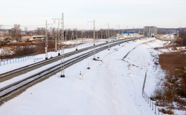 겨울에 있는 철도