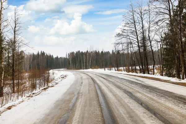 Winter gevaarlijke weg — Stockfoto