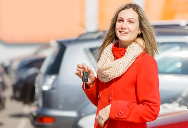 Girl and car — Stock Photo, Image