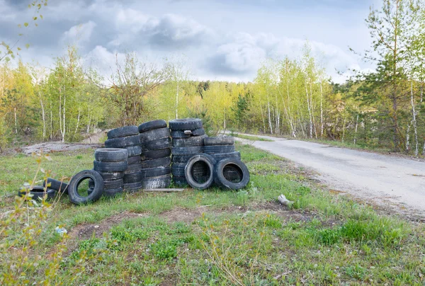 Shelter from the tire — Stock Photo, Image