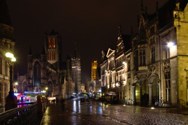 Ghent tarihi merkezi gece