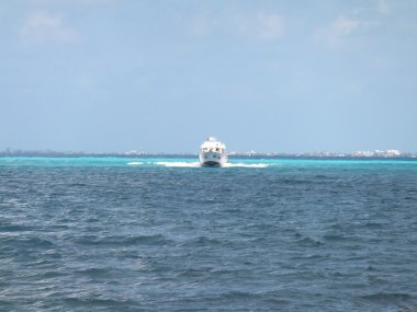 Cancun, Meksika sularının