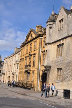 Oxford Üniversitesi