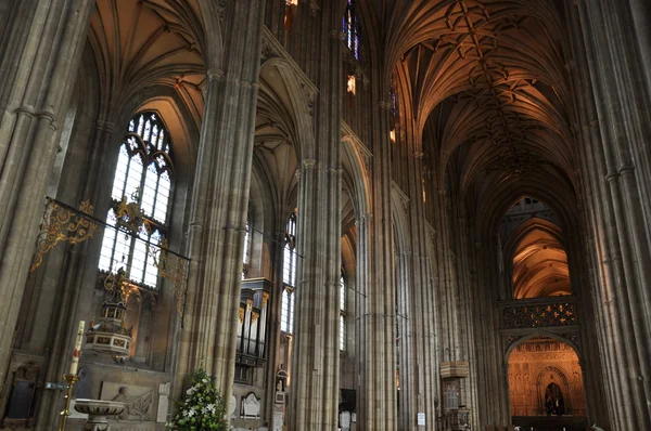 Innenraum der Kathedrale von Canterbury — Stockfoto