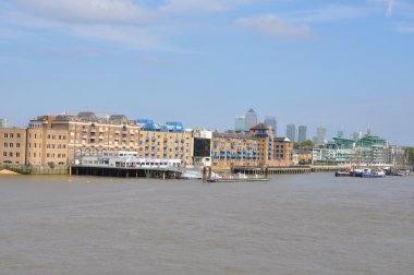 Londra İngiltere'deki Thames Nehri boyunca