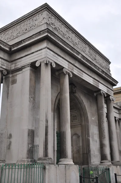 Storslagen entré till Hyde park, på Hyde Park Corner, bredvid Apsley House i London, England — Stockfoto