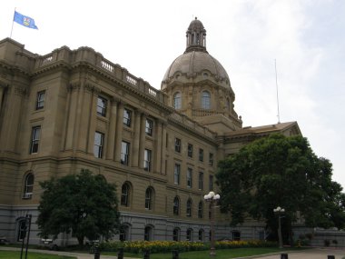 İstanbul İl yasama Edmonton, Kanada Binası