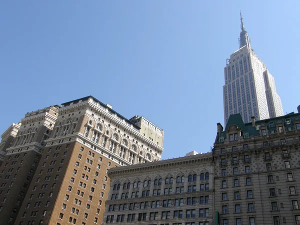 Rijk staat gebouw in new york — Stockfoto